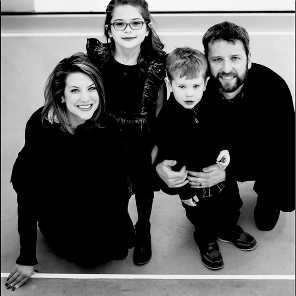 POSHER Jacquelynn - Picture 2 of 3